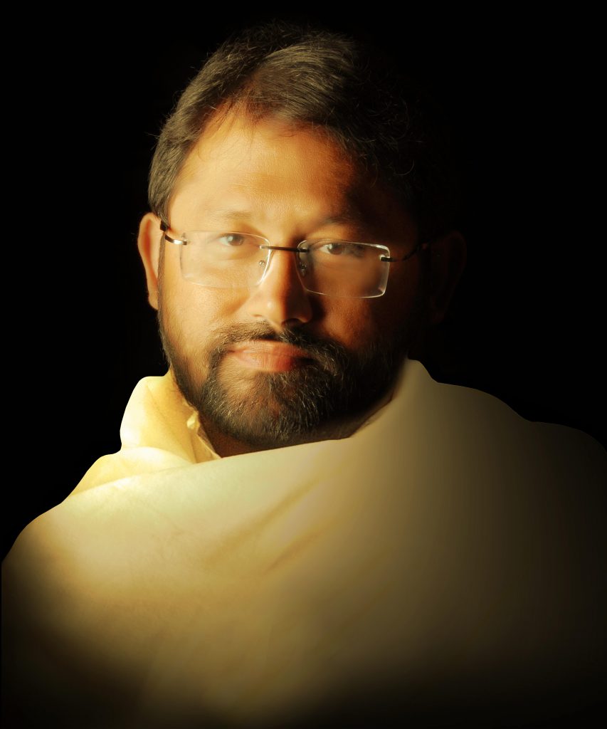 Pujya-Gurudevshri-Rakeshji-2