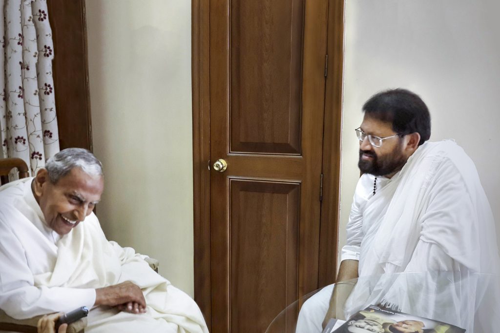 Pujya Gurudevshri Rakeshji with Dada J.P. Vaswani